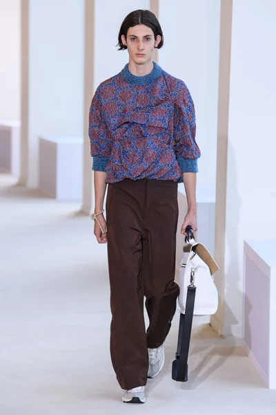 Look 37
